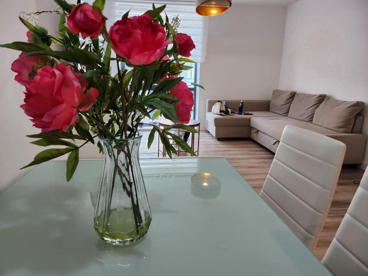 Lovely Luxury Apartment Near Luton Airport 801 Buitenkant foto